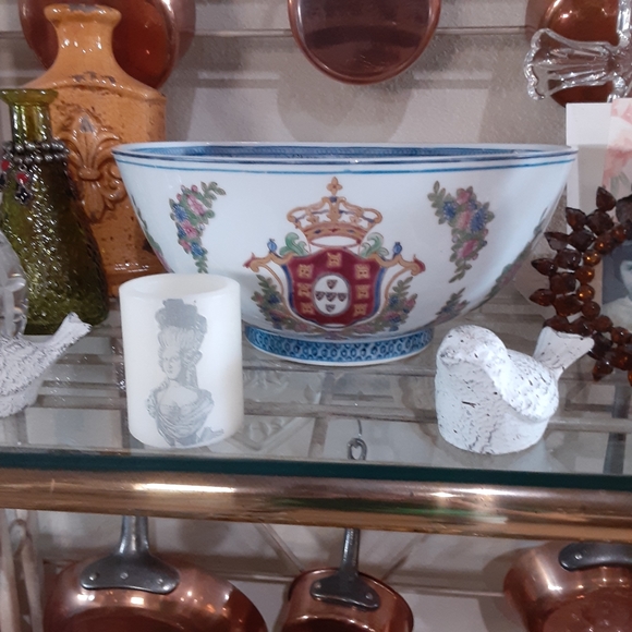 Ornamental Chinese Bowl, 10" x 4 1/2" - Picture 4 of 8